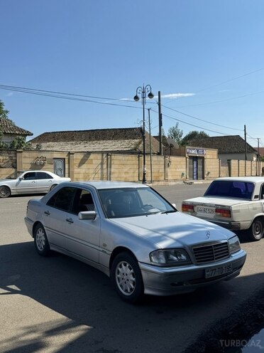Mercedes C 220 1998, 420,187 km - 2.2 l - Masallı