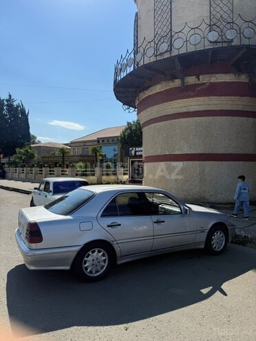 Mercedes C 220 1998, 420,187 km - 2.2 l - Masallı