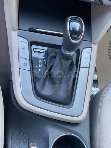 Hyundai Elantra 2018, 188,000 km - 2.0 l - Bakı