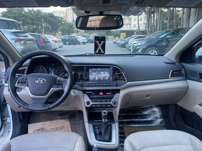 Hyundai Elantra 2018, 188,000 km - 2.0 l - Bakı
