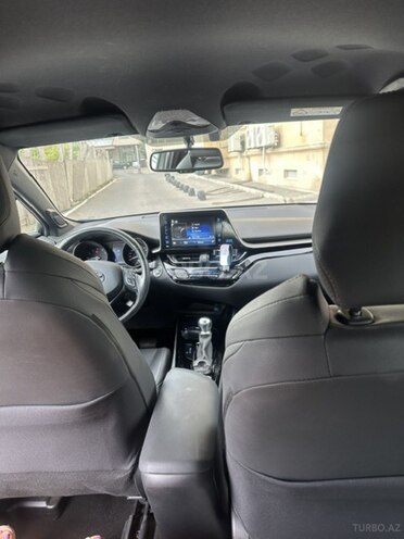 Toyota C-HR 2019, 17,000 km - 1.2 l - Bakı