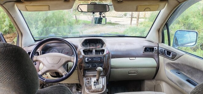 Mitsubishi Chariot 2001, 234,123 km - 2.4 l - Sumqayıt