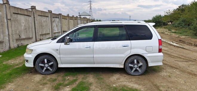 Mitsubishi Chariot 2001, 234,123 km - 2.4 l - Sumqayıt
