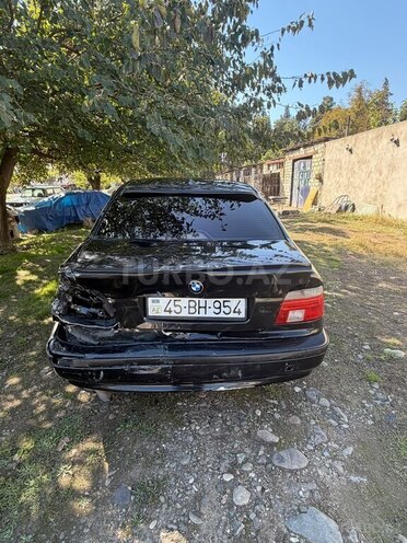 BMW 528 1996, 218,312 km - 2.8 l - Qazax
