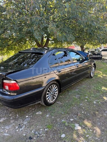 BMW 528 1996, 218,312 km - 2.8 l - Qazax