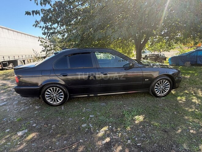 BMW 528 1996, 218,312 km - 2.8 l - Qazax