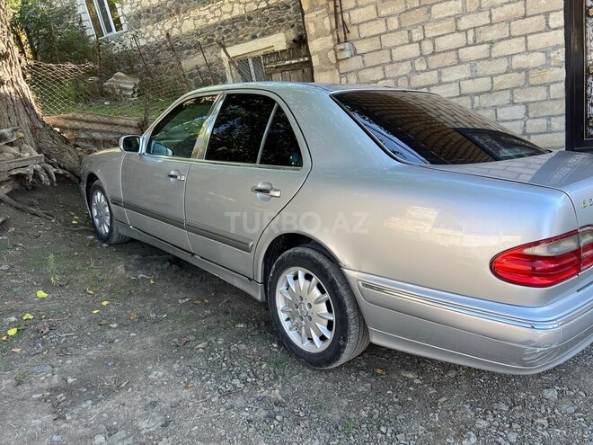 Mercedes E 240 2000, 348,000 km - 2.4 l - Tovuz
