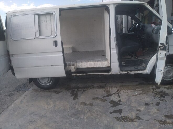 Ford Transit 1999, 612,453 km - 2.5 l - Xaçmaz