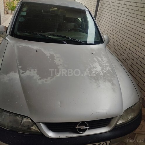 Opel Vectra 1996, 214,244 km - 1.6 л - Xudat