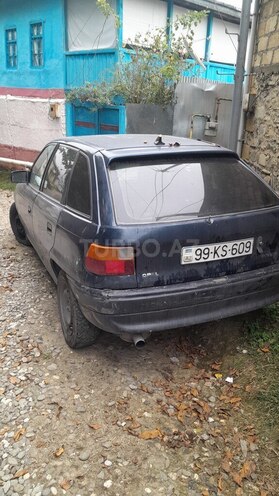 Opel Astra 1994, 260,000 km - 1.6 l - Quba