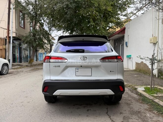 Toyota Corolla Cross 2025, 10,400 km - 2.0 л - Bakı
