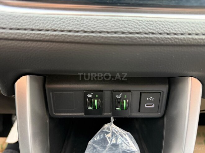 Toyota Corolla Cross 2025, 10,400 km - 2.0 л - Bakı