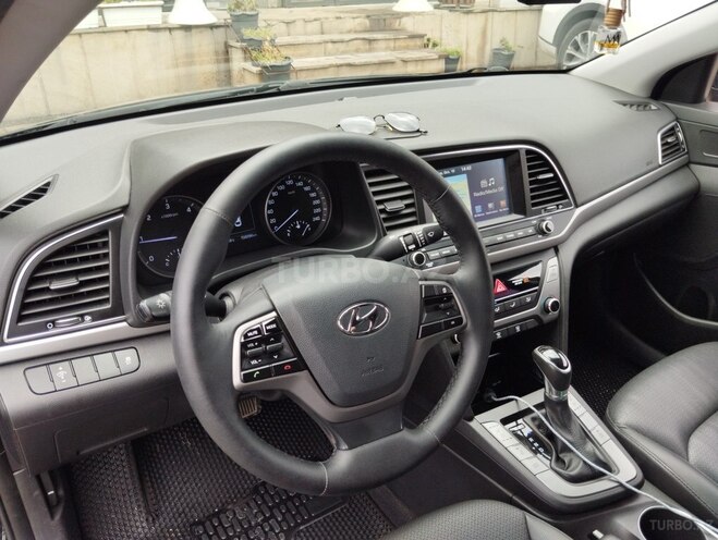 Hyundai Avante 2016, 158,000 km - 1.6 л - Bakı