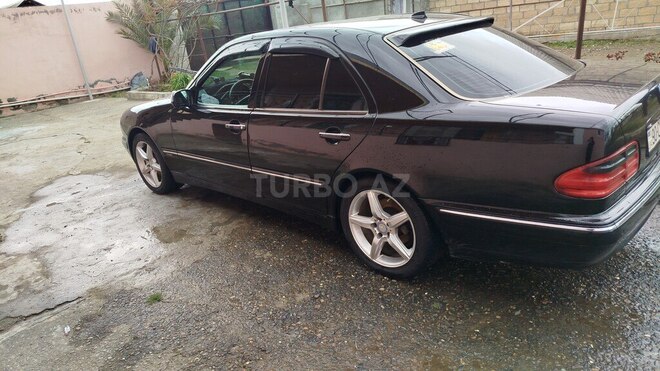 Mercedes E 280 2000, 286,000 km - 2.8 л - Mingəçevir