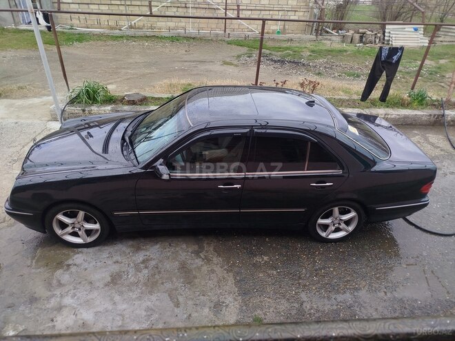 Mercedes E 280 2000, 286,000 km - 2.8 л - Mingəçevir