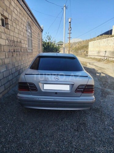 Mercedes E 220 2002, 700,000 km - 2.2 l - Gəncə
