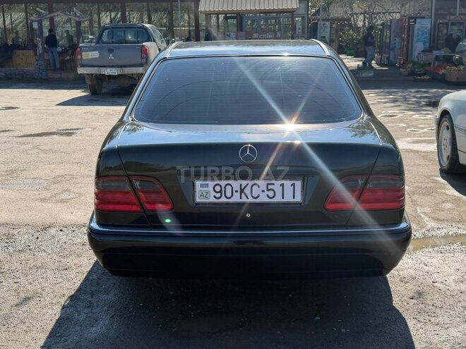 Mercedes E 240 1998, 269,000 km - 2.4 l - Bakı
