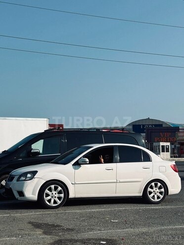 Kia Rio 2011, 255,000 km - 1.6 л - Bakı