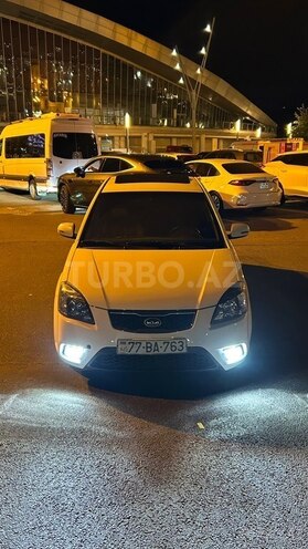 Kia Rio 2011, 255,000 km - 1.6 л - Bakı