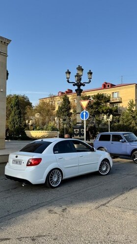 Kia Rio 2011, 255,000 km - 1.6 л - Bakı