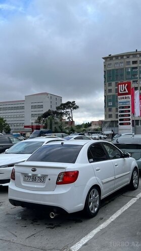 Kia Rio 2011, 255,000 km - 1.6 л - Bakı