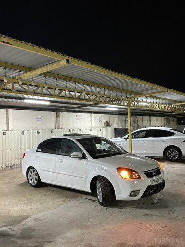 Kia Rio 2011, 255,000 km - 1.6 л - Bakı