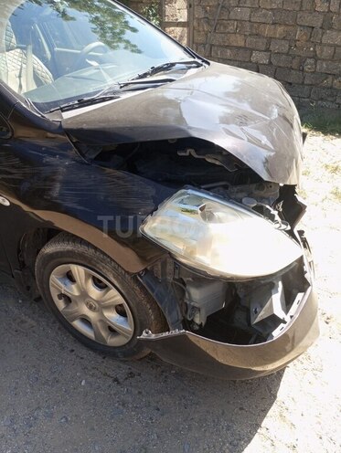 Nissan Tiida 2011, 180,000 km - 1.5 l - Bakı