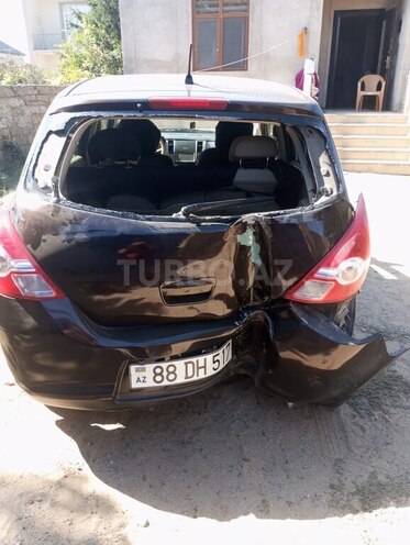 Nissan Tiida 2011, 180,000 km - 1.5 l - Bakı