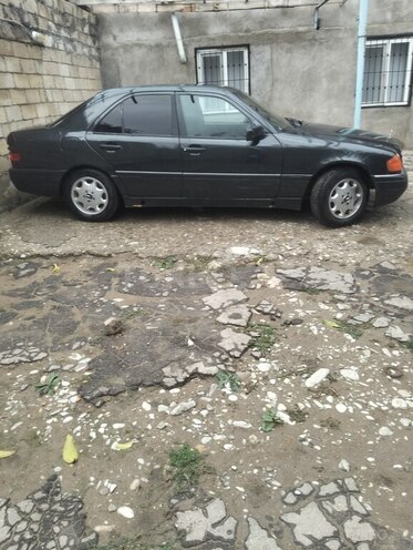 Mercedes C 180 1995, 256,390 km - 1.8 l - Şamaxı