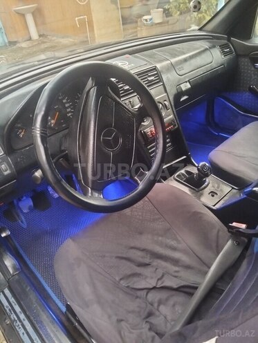 Mercedes C 180 1995, 256,390 km - 1.8 l - Şamaxı