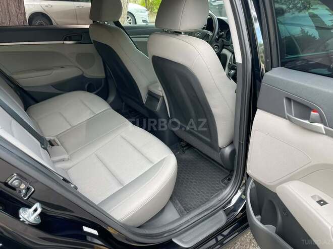Hyundai Elantra 2016, 246,220 km - 2.0 л - Bakı