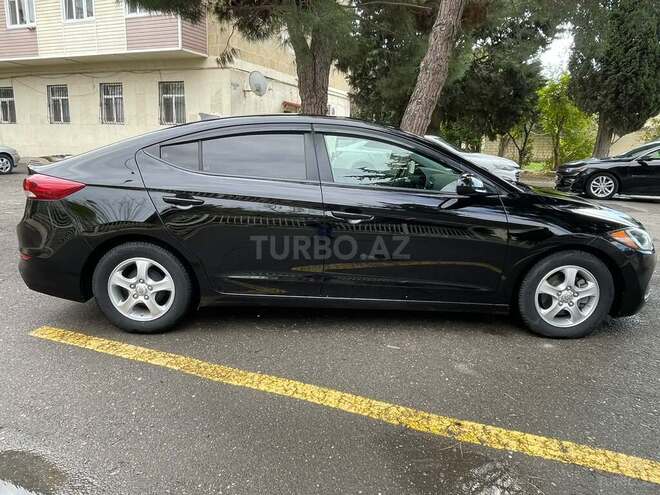 Hyundai Elantra 2016, 246,220 km - 2.0 л - Bakı