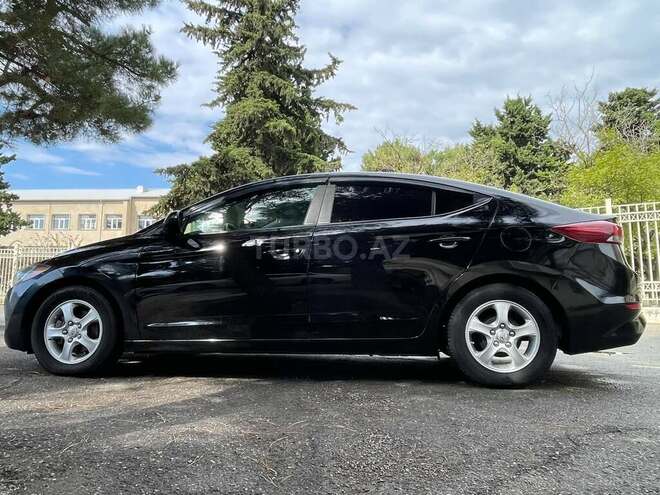 Hyundai Elantra 2016, 246,220 km - 2.0 л - Bakı