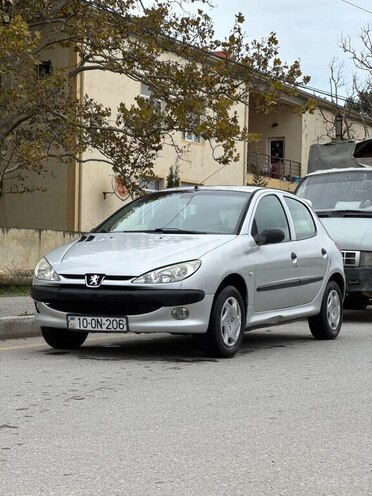 Peugeot 206 2003, 286,000 km - 1.6 l - Bakı