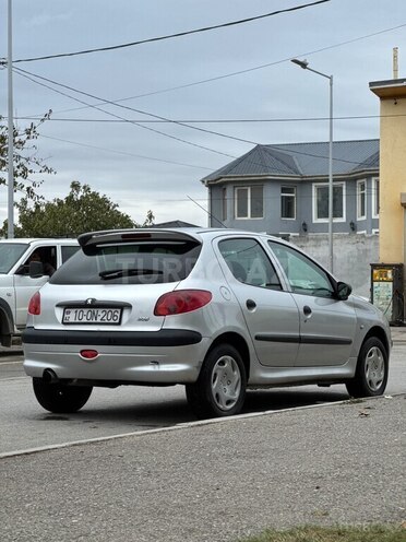 Peugeot 206 2003, 286,000 km - 1.6 l - Bakı