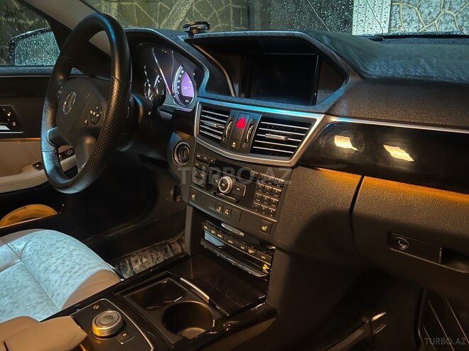 Mercedes E 350 2009, 249,000 km - 3.5 l - Bakı