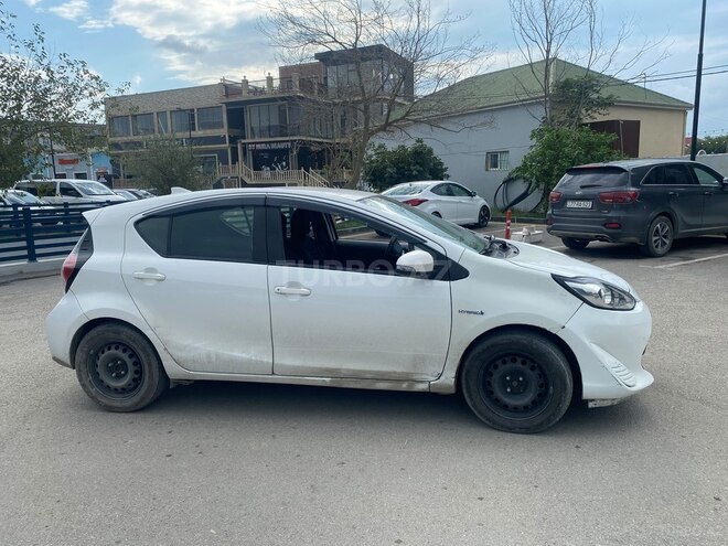 Toyota Aqua 2019, 188,000 km - 1.5 l - Bakı