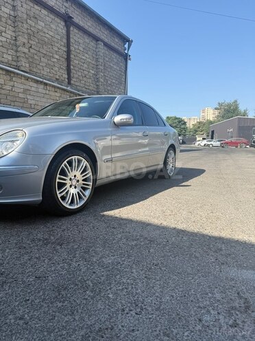 Mercedes E 220 2003, 370,000 km - 2.2 л - Bakı