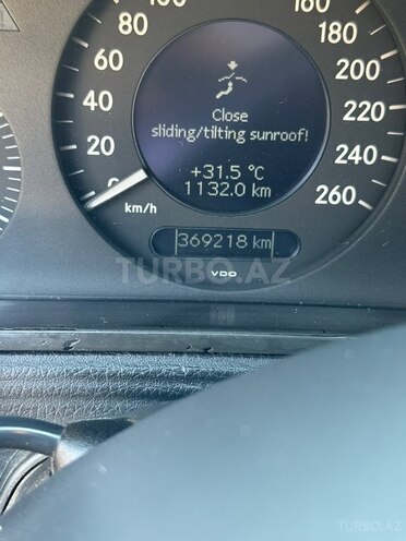 Mercedes E 220 2003, 370,000 km - 2.2 л - Bakı
