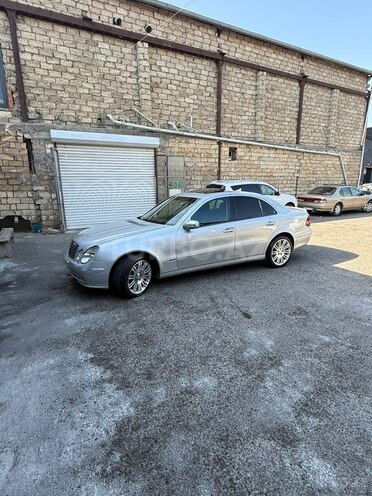 Mercedes E 220 2003, 370,000 km - 2.2 л - Bakı