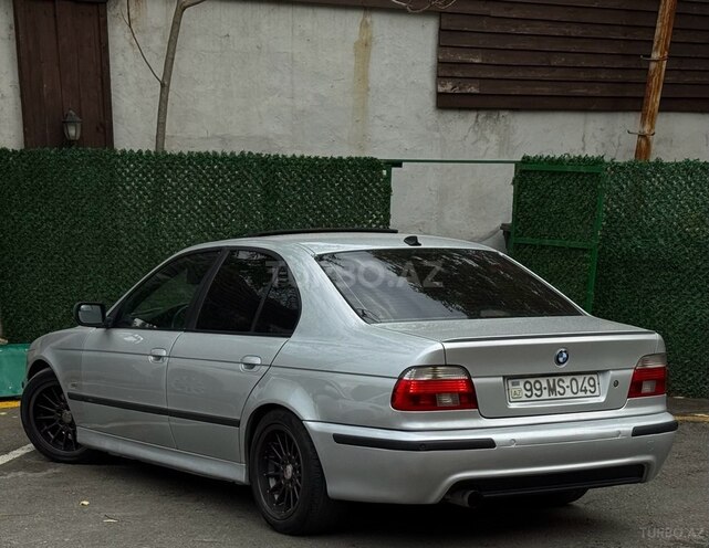BMW 525 2001, 296,452 km - 2.5 л - Bakı