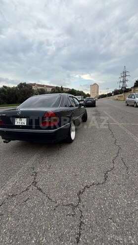 Mercedes C 220 1996, 380,000 km - 2.2 l - Bakı