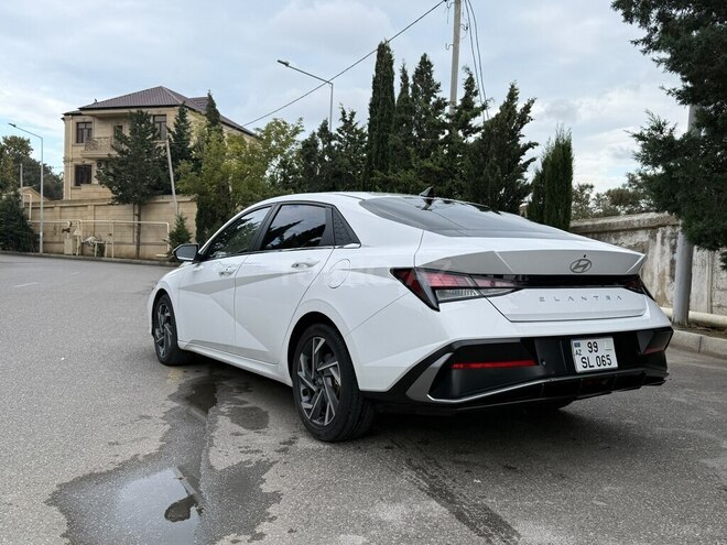 Hyundai Elantra 2024, 13,000 km - 1.6 л - Bakı