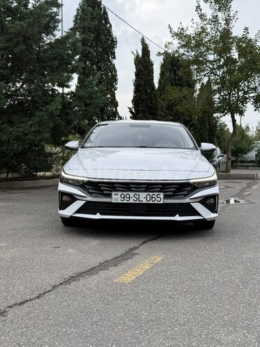 Hyundai Elantra 2024, 13,000 km - 1.6 л - Bakı