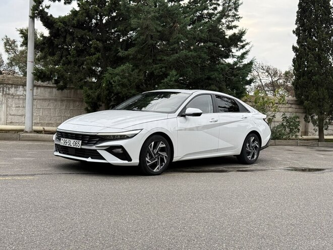 Hyundai Elantra 2024, 13,000 km - 1.6 л - Bakı