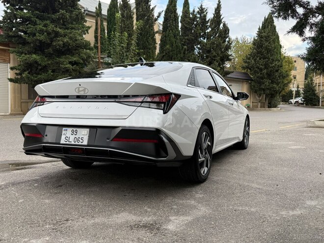 Hyundai Elantra 2024, 13,000 km - 1.6 л - Bakı