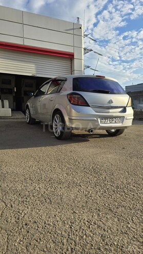 Opel Astra 2007, 239,000 km - 1.4 л - Bakı