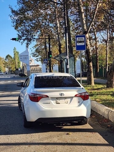 Toyota Corolla 2015, 210,000 km - 1.8 l - İsmayıllı