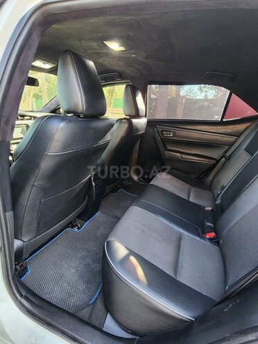 Toyota Corolla 2015, 210,000 km - 1.8 l - İsmayıllı