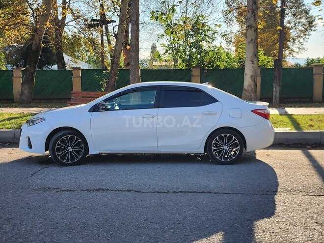 Toyota Corolla 2015, 210,000 km - 1.8 l - İsmayıllı